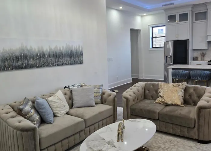 The Luxe Building- 2 Bedroom In Apartamento