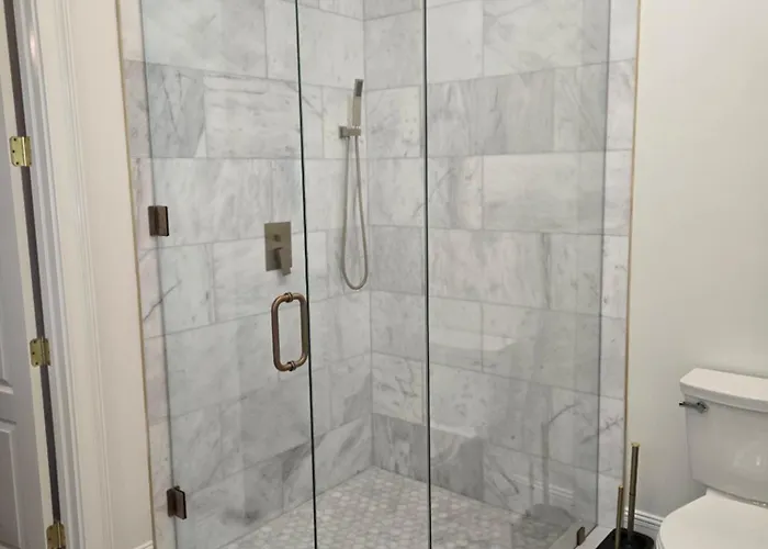 The Luxe Building- 2 Bedroom In